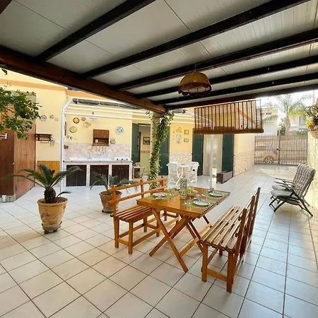 Con Maxi Veranda Holiday home Marina di Ragusa